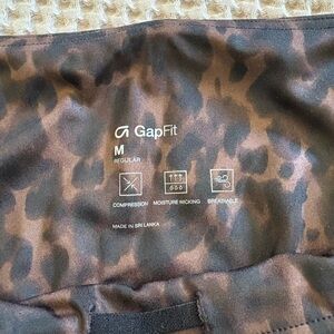 GAP Fit Brown Camo Leggings